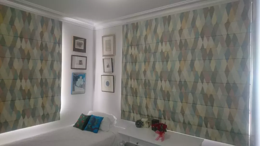 Roman blinds with colorful patterns